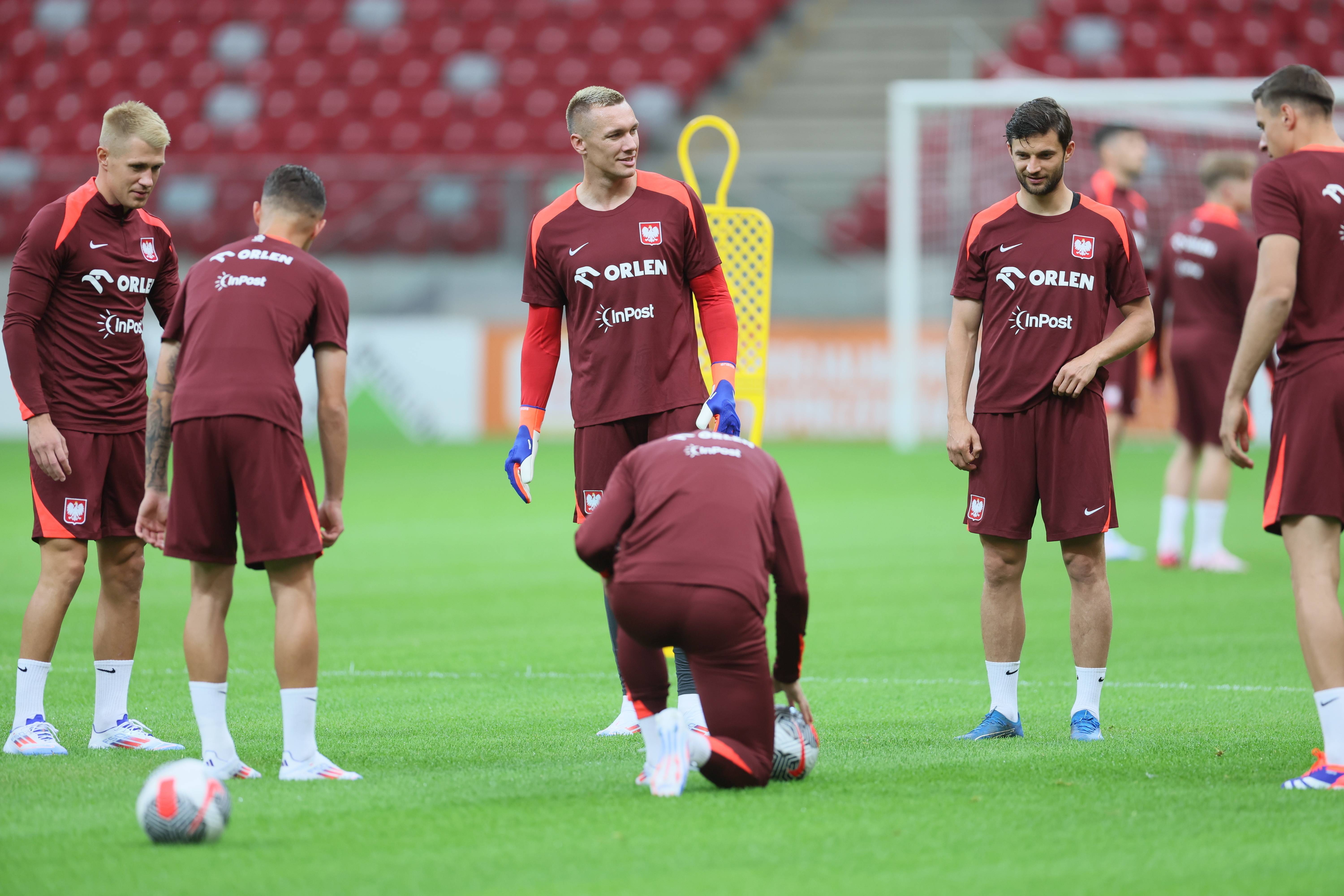 包含比利时队准备好了迎接波兰篮球队的挑战的词条